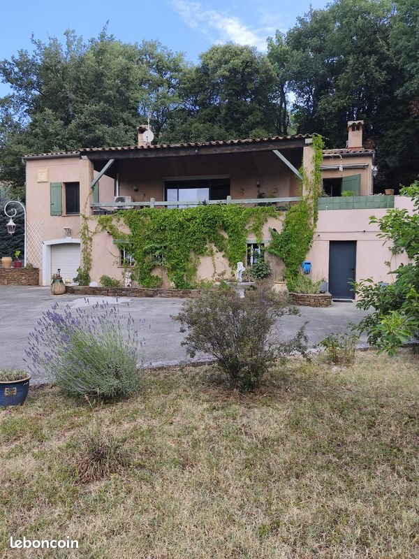 Maison à vendre, 198m², Flassans-sur-Issole