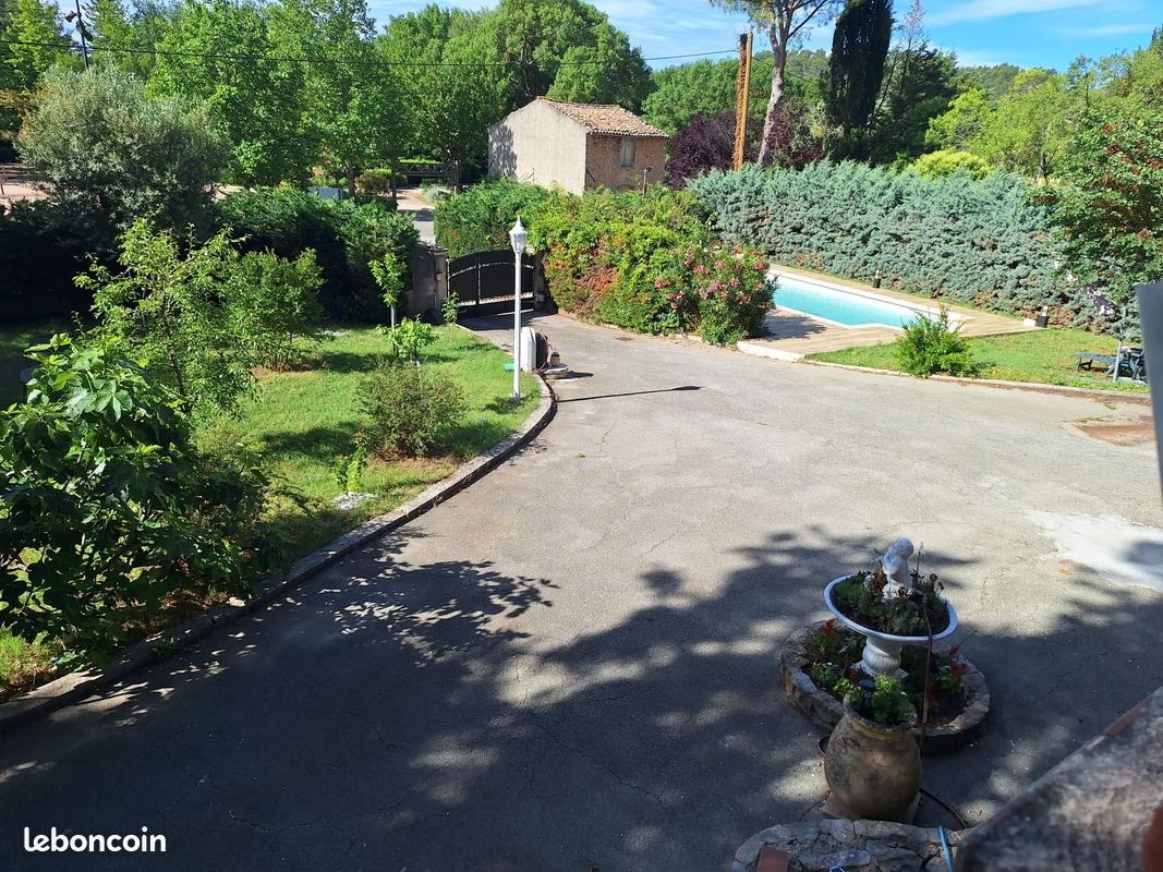 Maison à vendre, 198m², Flassans-sur-Issole