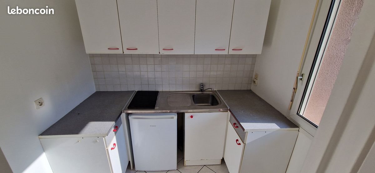 Appartement à louer, 27m², Epernon