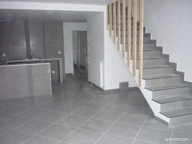 Appartement à louer, 110m², Saulx