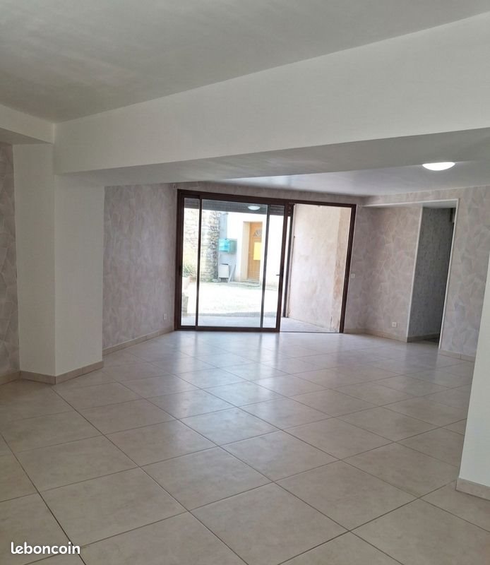 Appartement à louer, 95m², Tavel