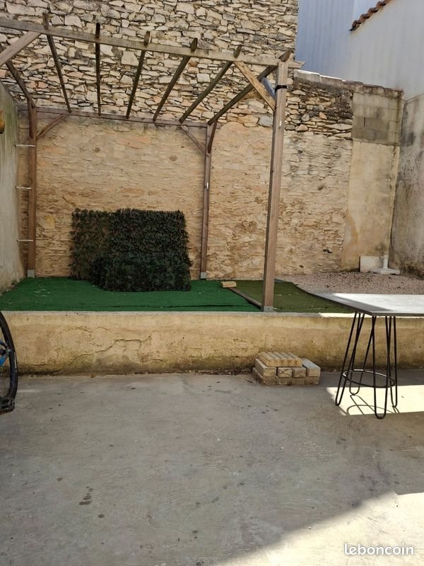 Appartement à louer, 95m², Tavel