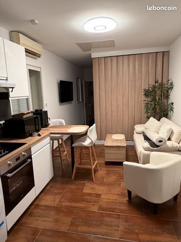 Appartement à louer, 27m², Marseille 15ème