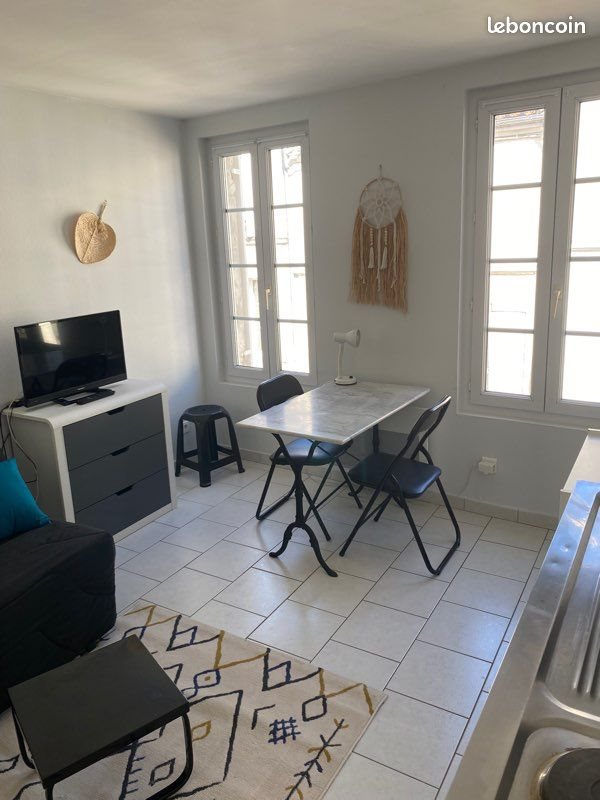 Appartement à louer, 18m², Saintes