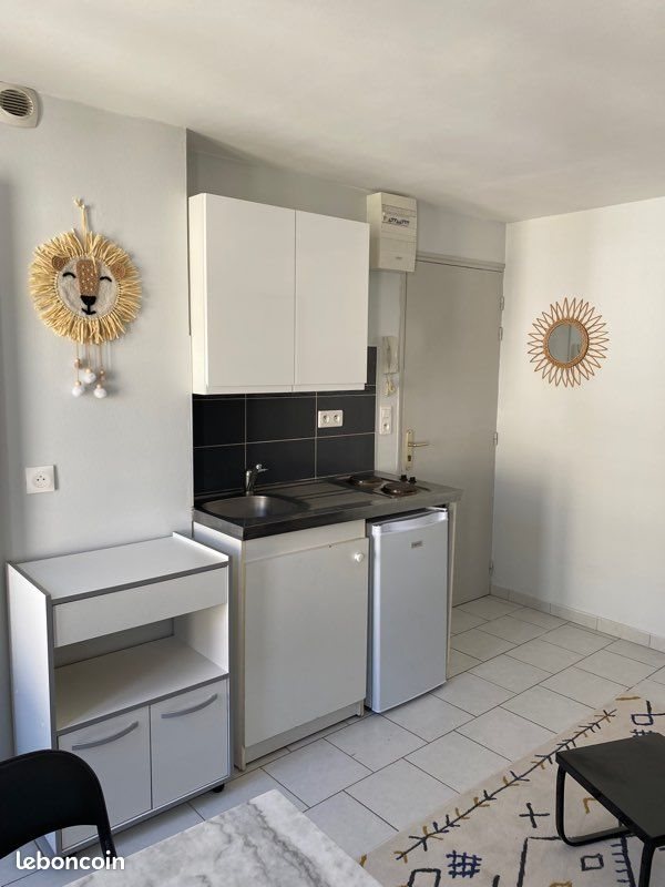 Appartement à louer, 18m², Saintes