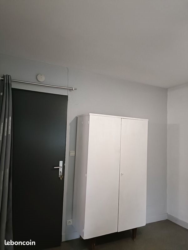 Appartement à louer, 18m², Saint-Juéry
