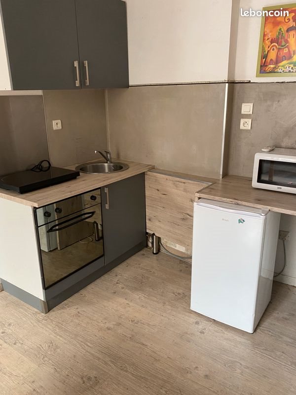 Appartement à louer, 2711m², Privas