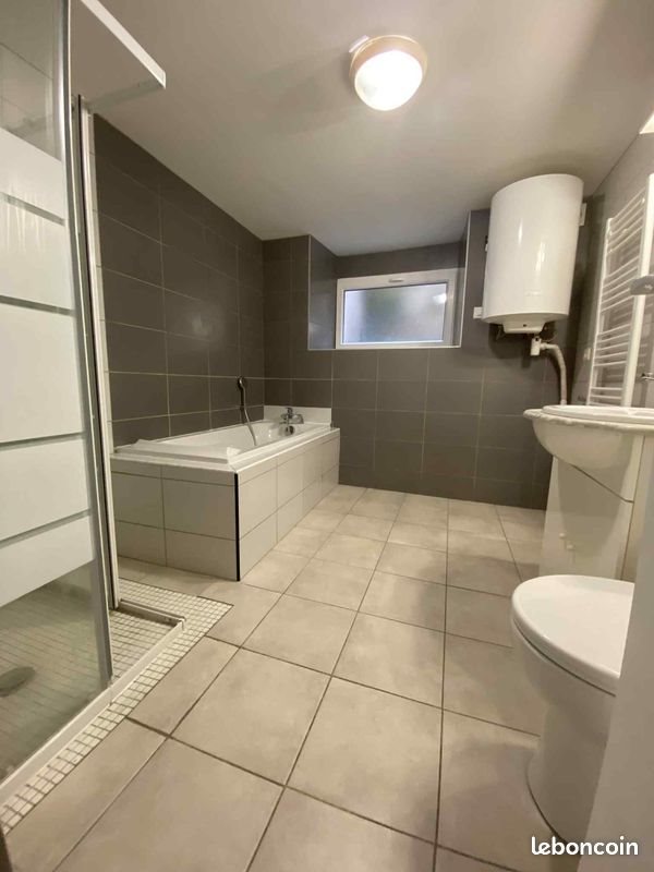Appartement à louer, 39m², Leyr