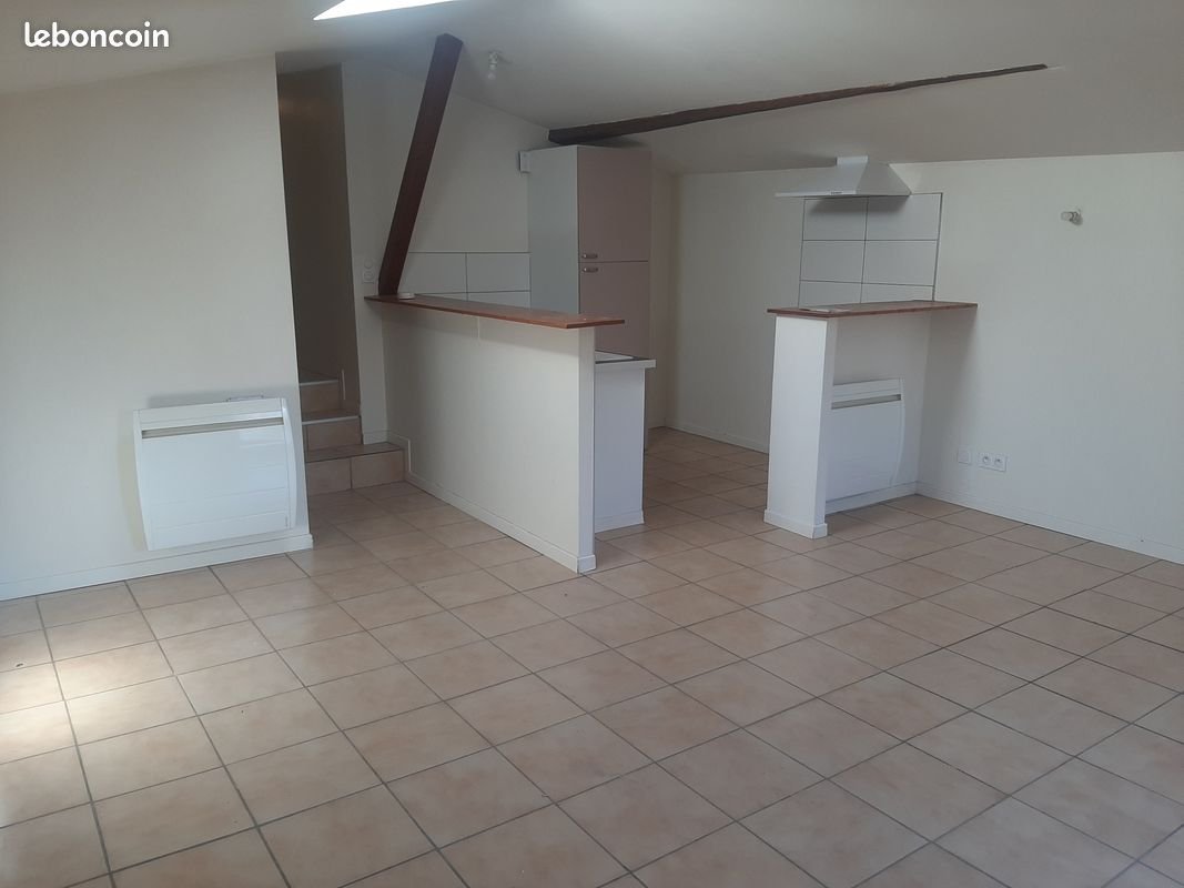 Appartement à louer, 54m², Donzère