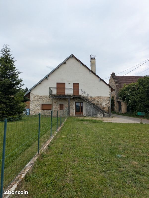 Maison à vendre, 154m², Poligny