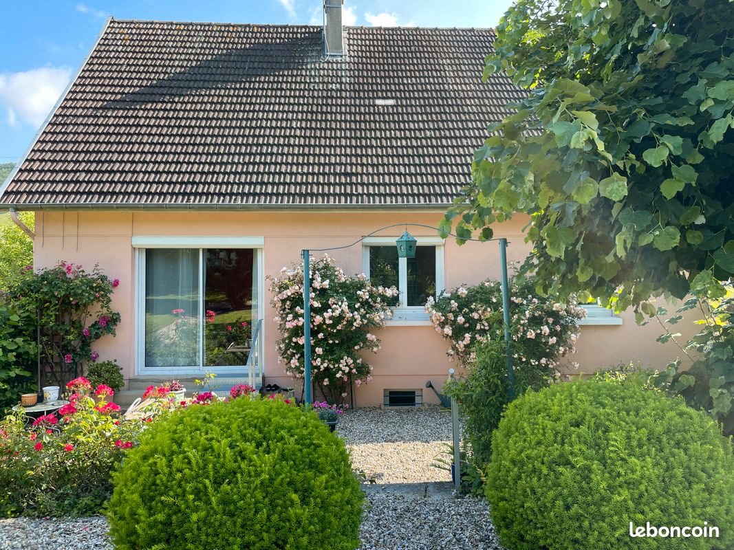 Maison à vendre, 108m², Saint-Léger-du-Bourg-Denis