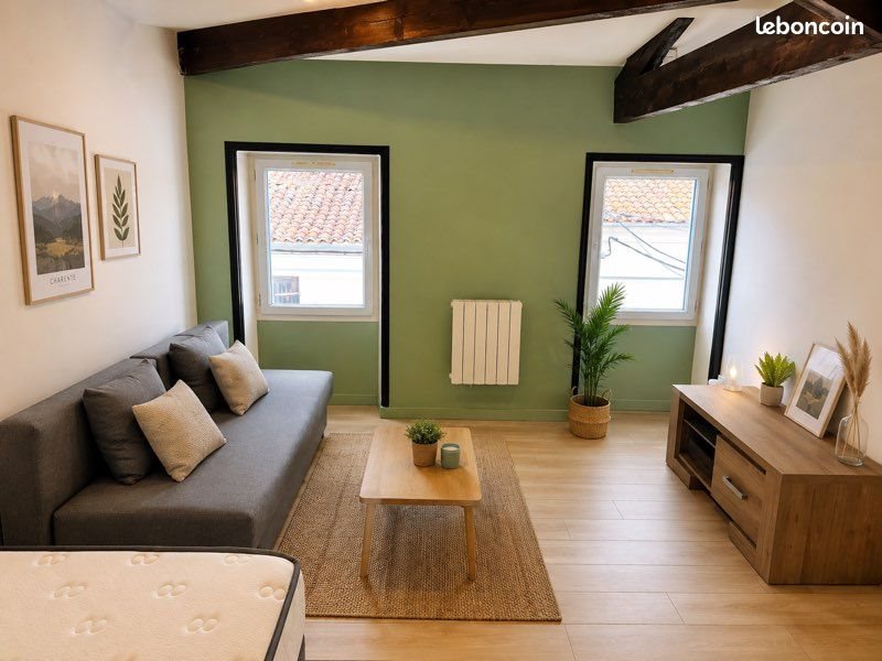 Appartement à louer, 25m², Cognac