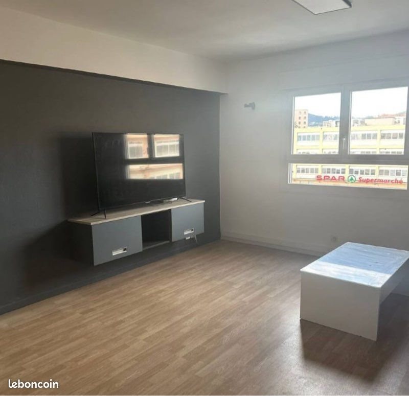 Appartement à louer, 50m², Ajaccio
