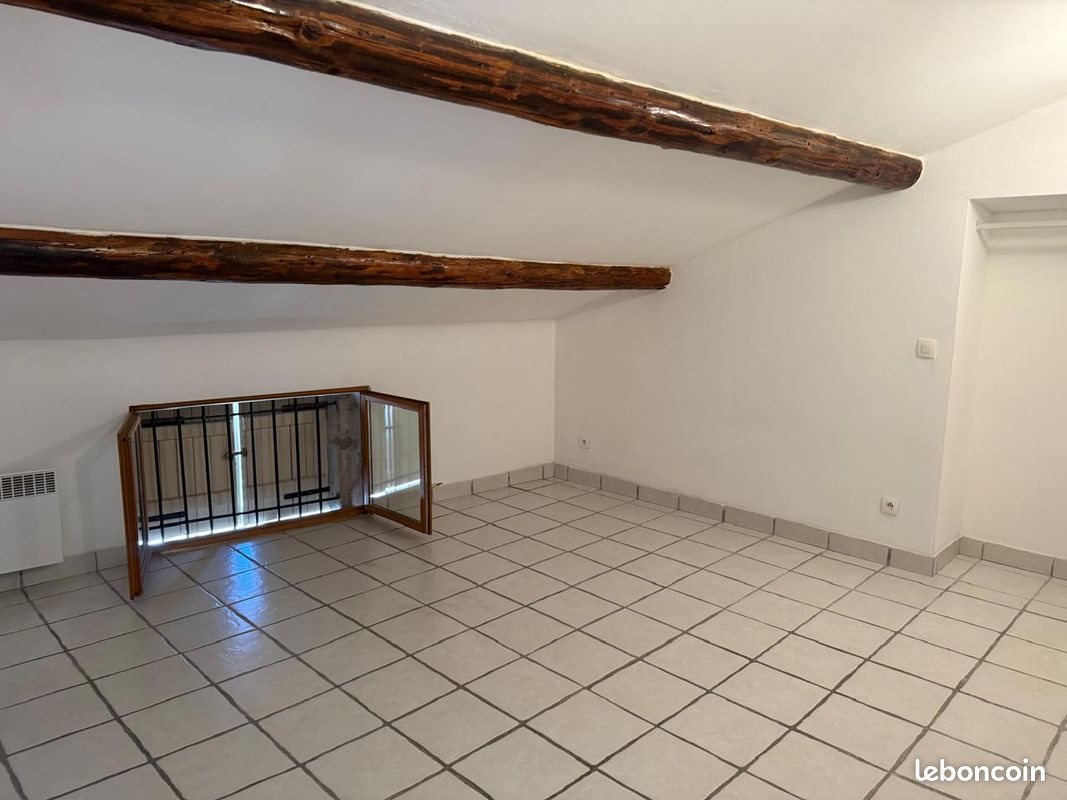 Appartement à louer, 40m², Noves
