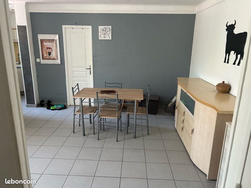 Appartement à louer, 32m², Nîmes