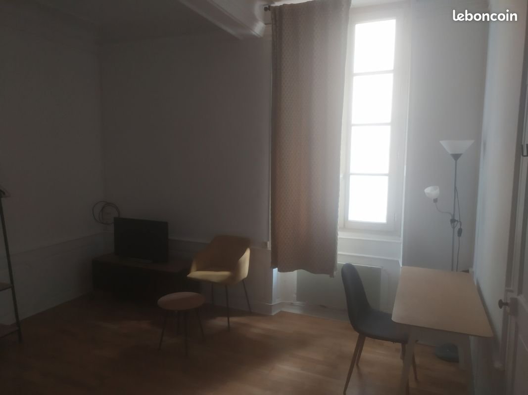 Appartement à louer, 30m², Nîmes
