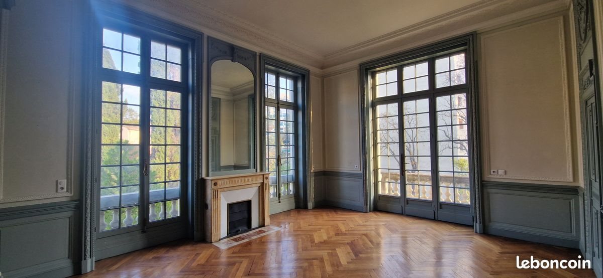 Appartement à louer, 116m², Nîmes