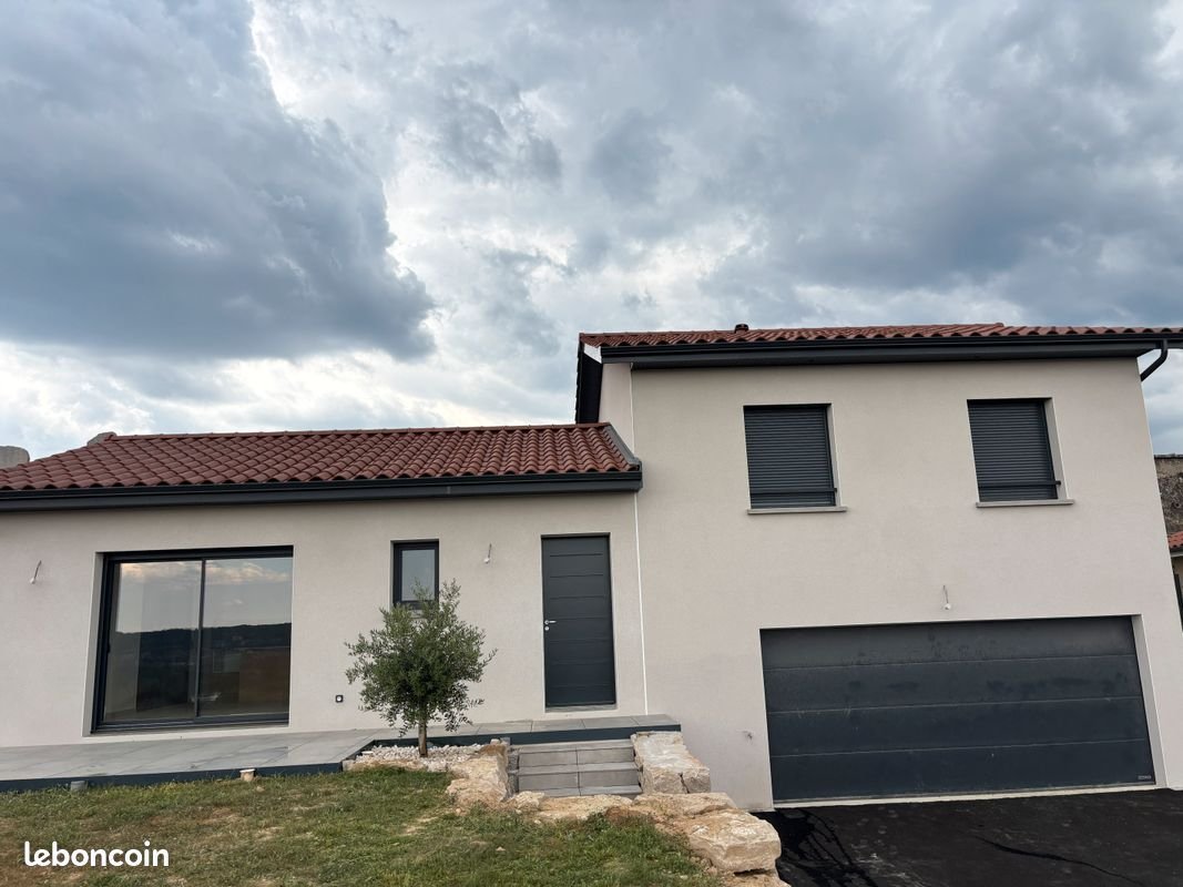 Maison à louer, 95m², Saint-Pierre-de-Boeuf