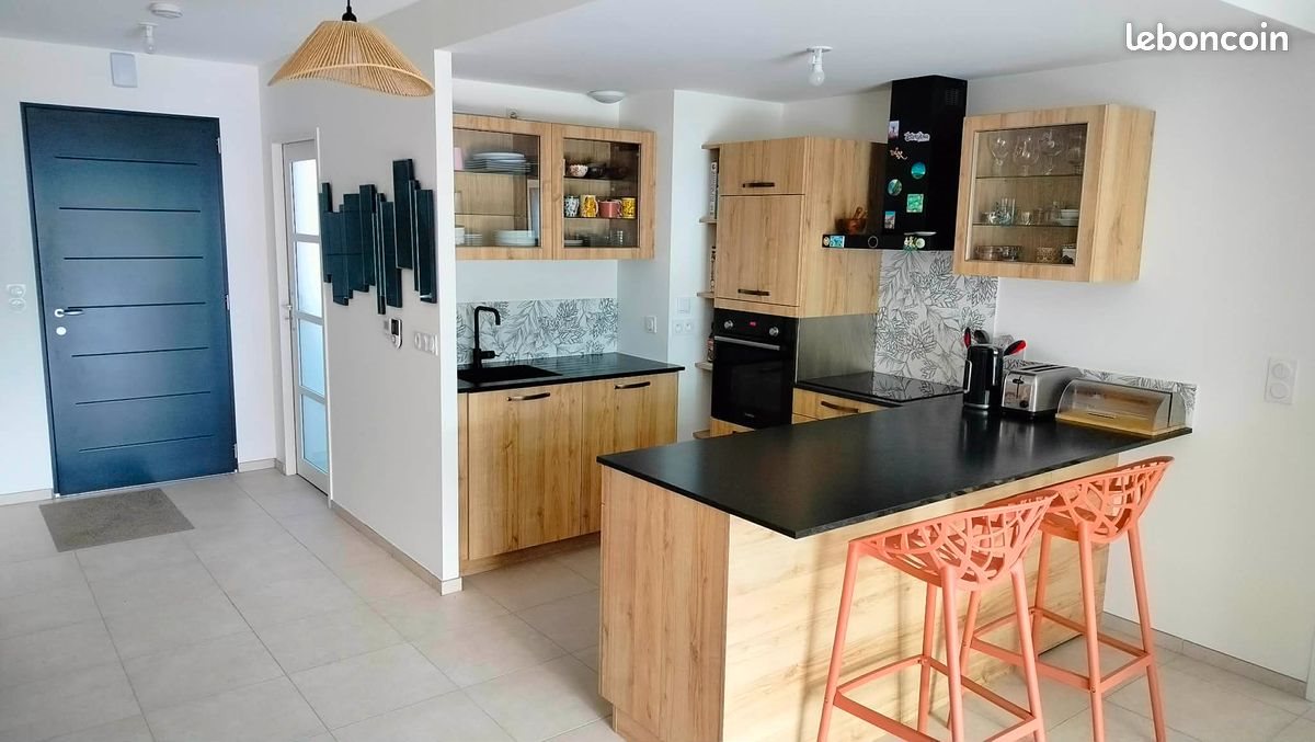 Maison à louer, 110m², Neuville-de-Poitou