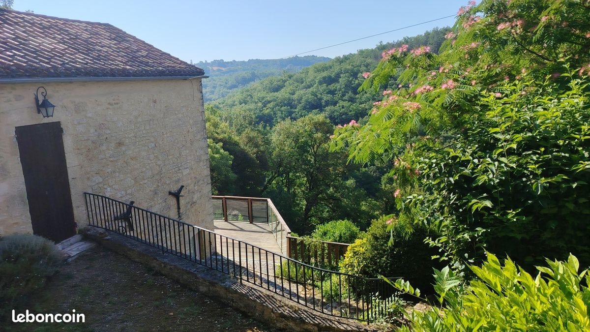 Maison à louer, 85m², Sauveterre-la-Lémance