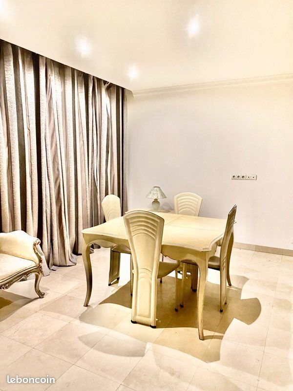 Appartement à louer, 83m², Paris 16ème