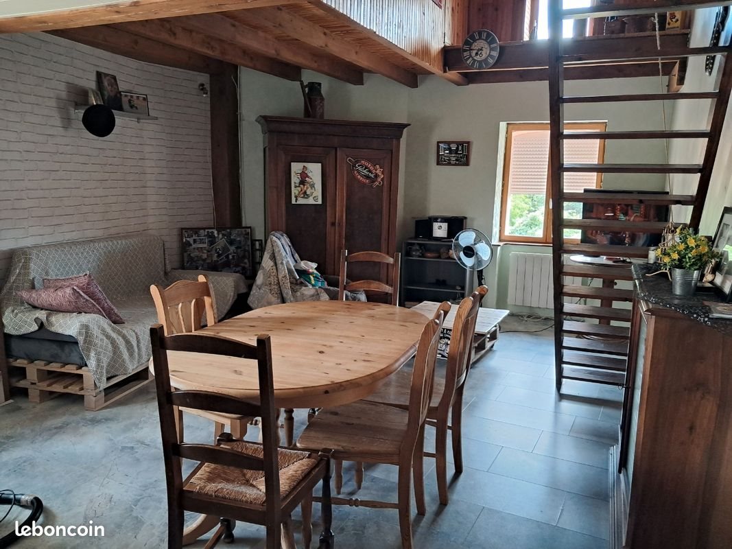 Maison à vendre, 110m², Celles-sur-Durolle