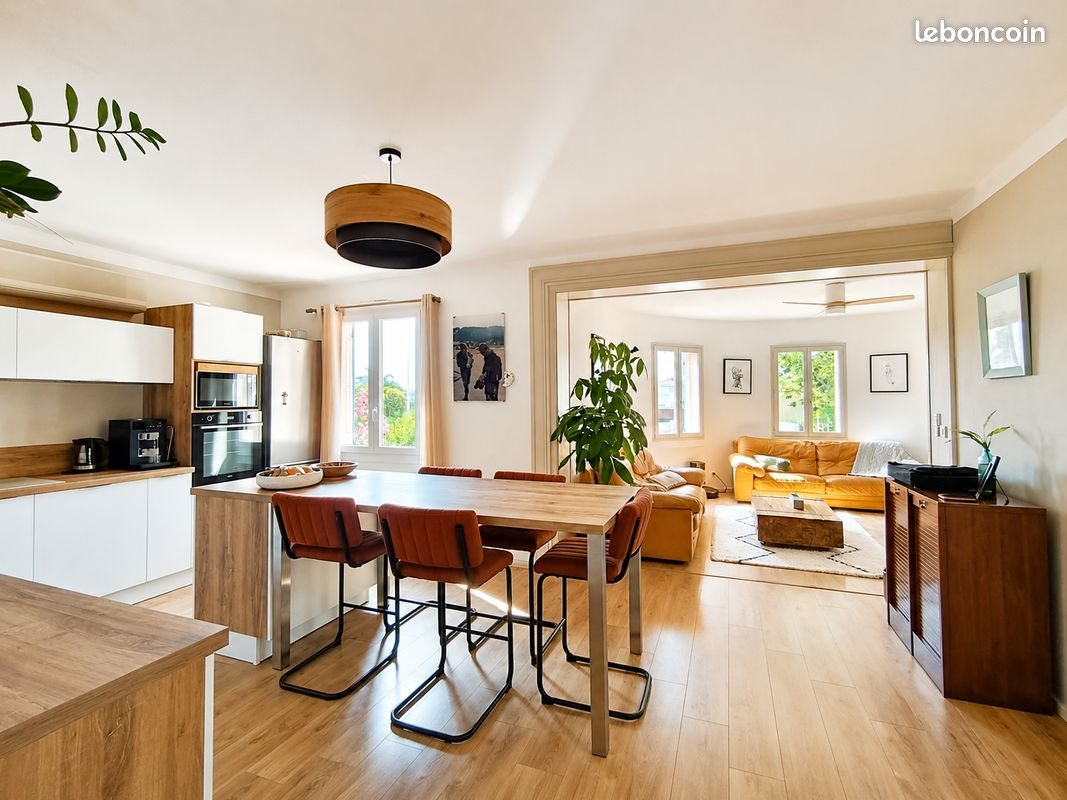 Maison à vendre, 147m², Pinet