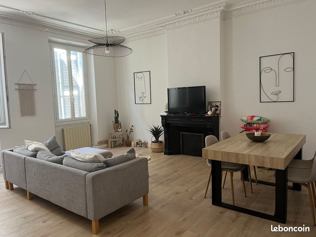 Appartement à louer, 87m², Solliès-Pont