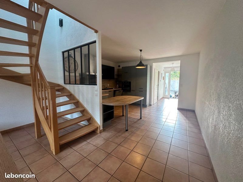 Appartement à louer, 91m², Charvonnex