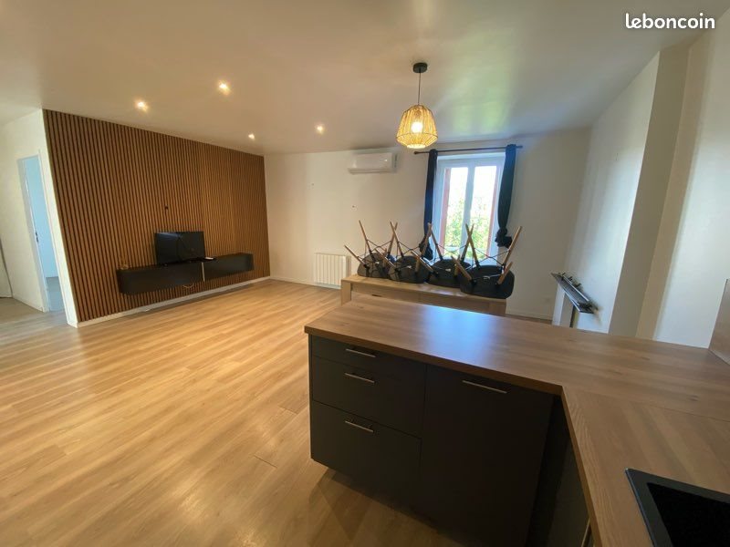 Appartement à louer, 80m², Lorette