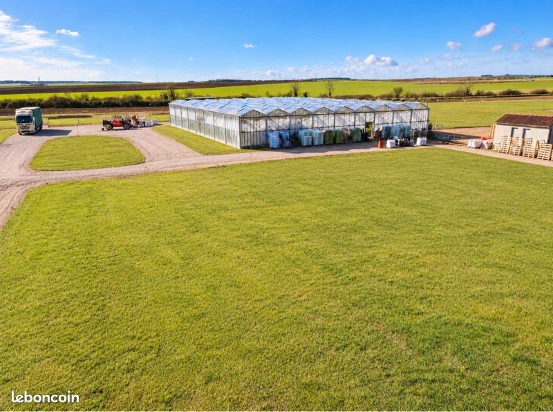 Maison à louer, 1600m², Charmont-sous-Barbuise
