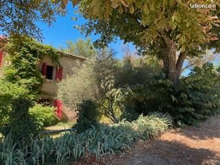Maison à louer, 73m², Ansouis