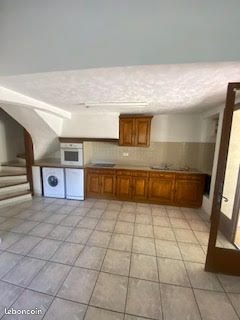 Maison à louer, 73m², Ansouis