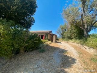 Maison à louer, 73m², Ansouis