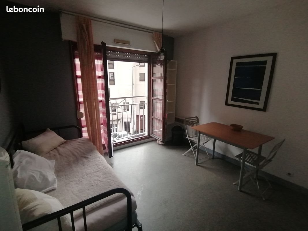 Appartement à louer, 20m², Saint-Etienne