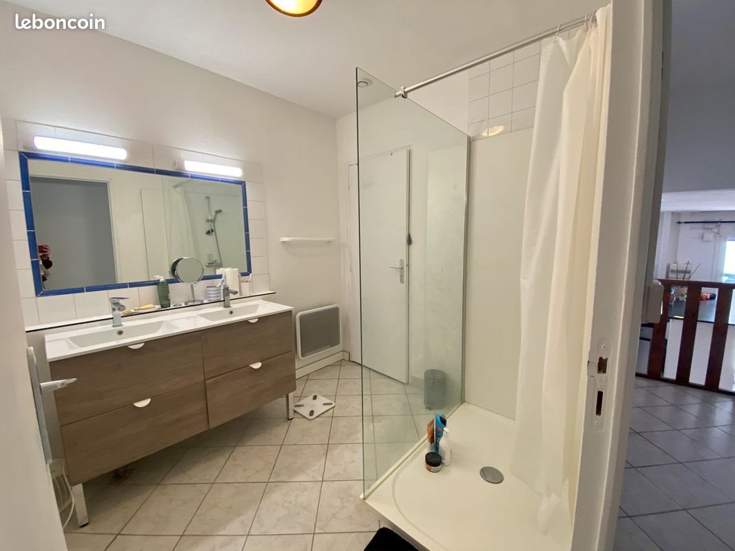 Appartement à louer, 75m², Uchaud