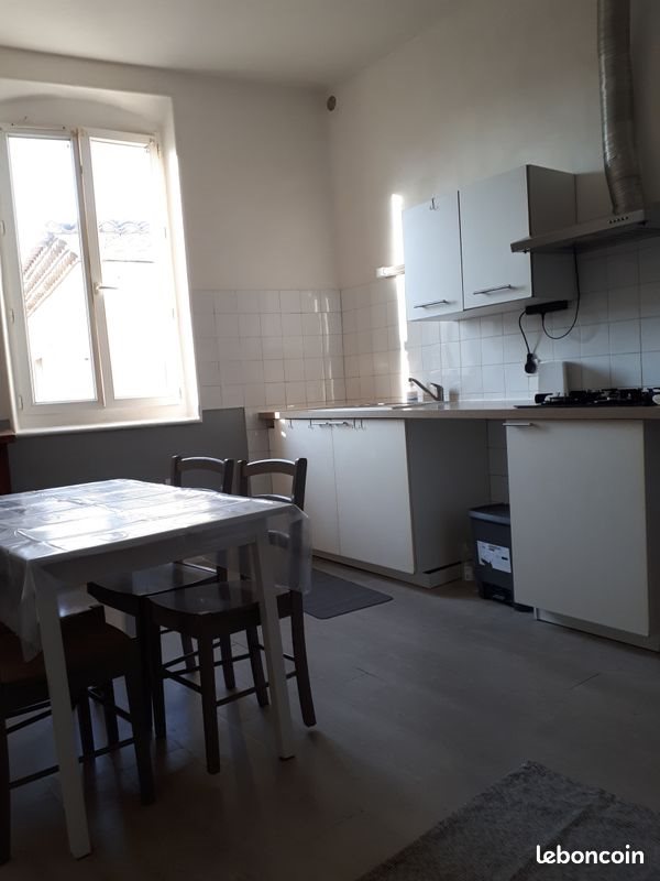 Appartement à louer, 44m², Arles