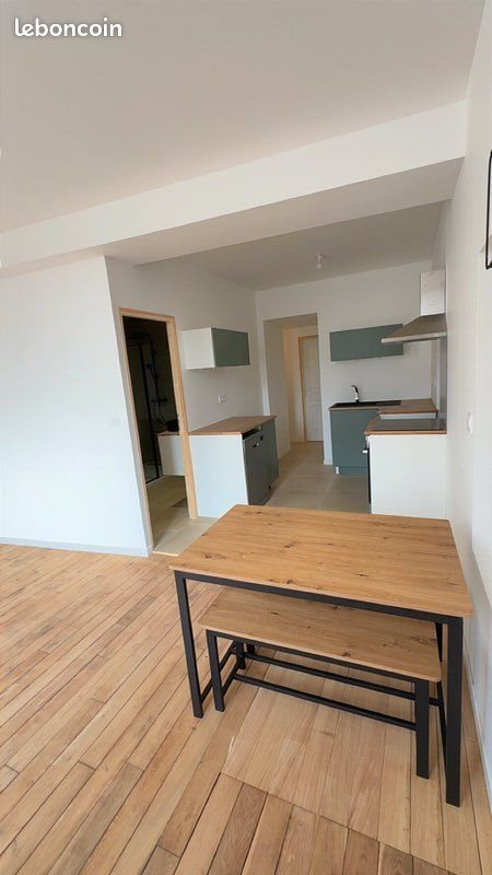 Appartement à louer, 57m², Saint-Julien-du-Sault