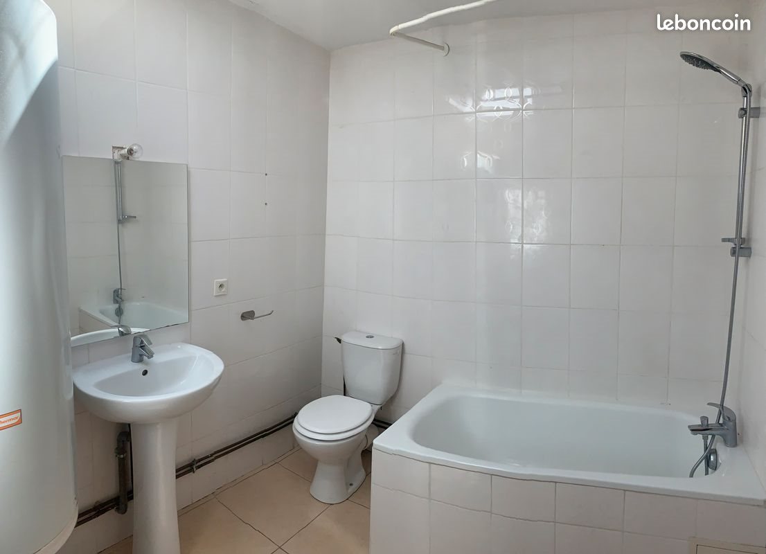 Appartement à louer, 40m², Sermaises