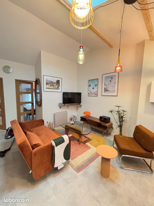 Appartement à louer, 56m², Rochefort
