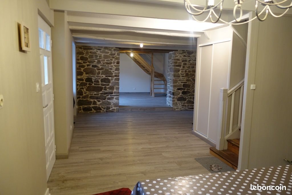 Maison à louer, 115m², Commana