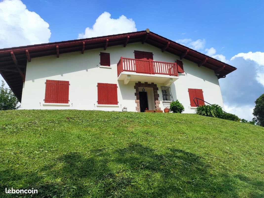 Maison à vendre, 139m², Ainhoa