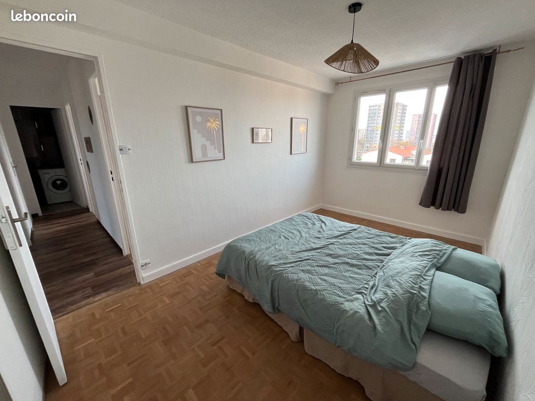 Appartement à louer, 67m², Bron