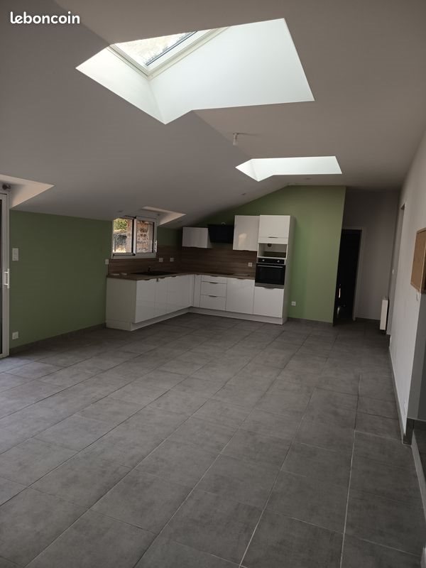 Maison à louer, 120m², Pléchâtel