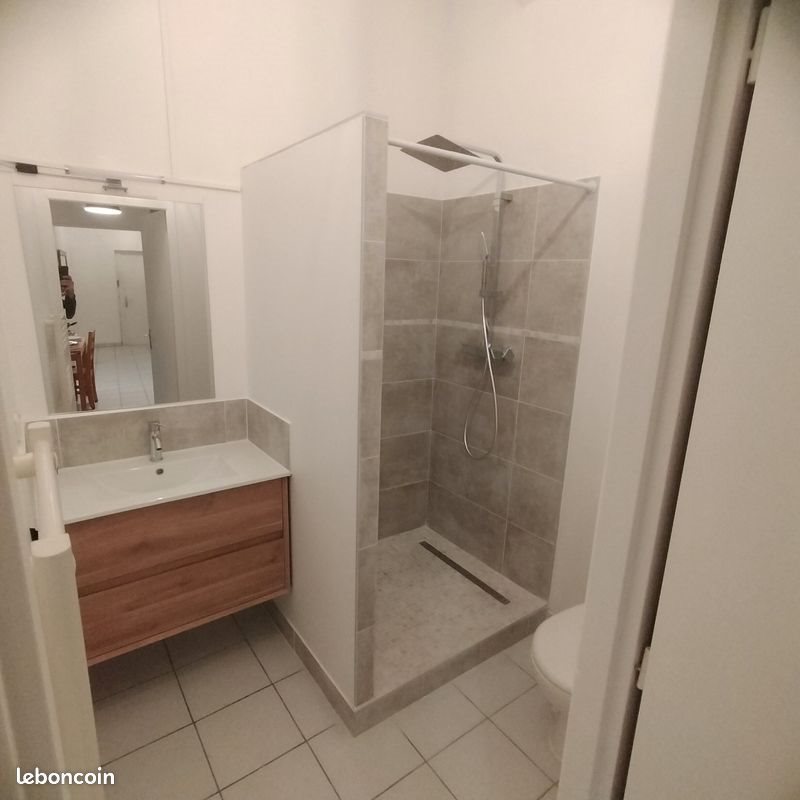 Appartement à louer, 60m², Tournon-sur-Rhône