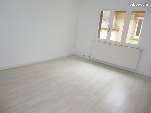 Appartement à louer, 55m², Lure