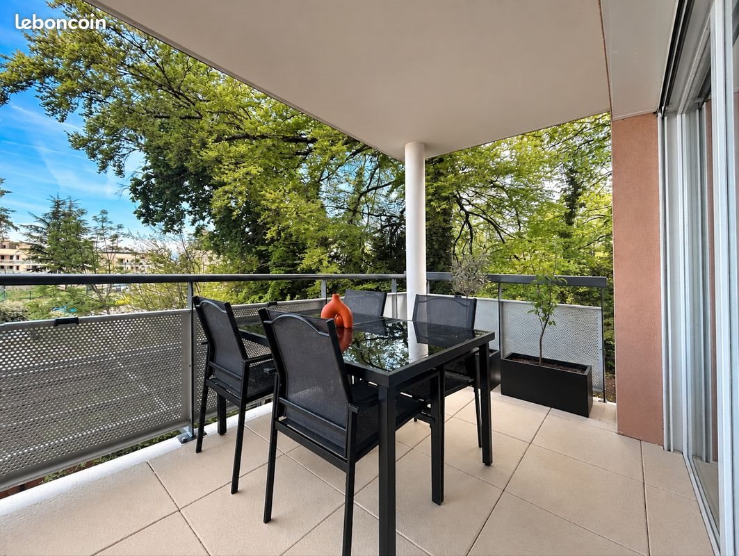 Appartement à louer, 68m², Gex