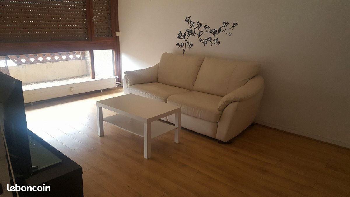 Appartement à louer, 26m², Ornex
