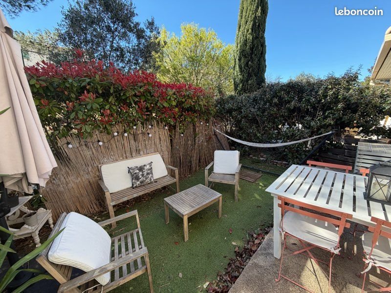 Appartement à louer, 28m², Carnoux-en-Provence