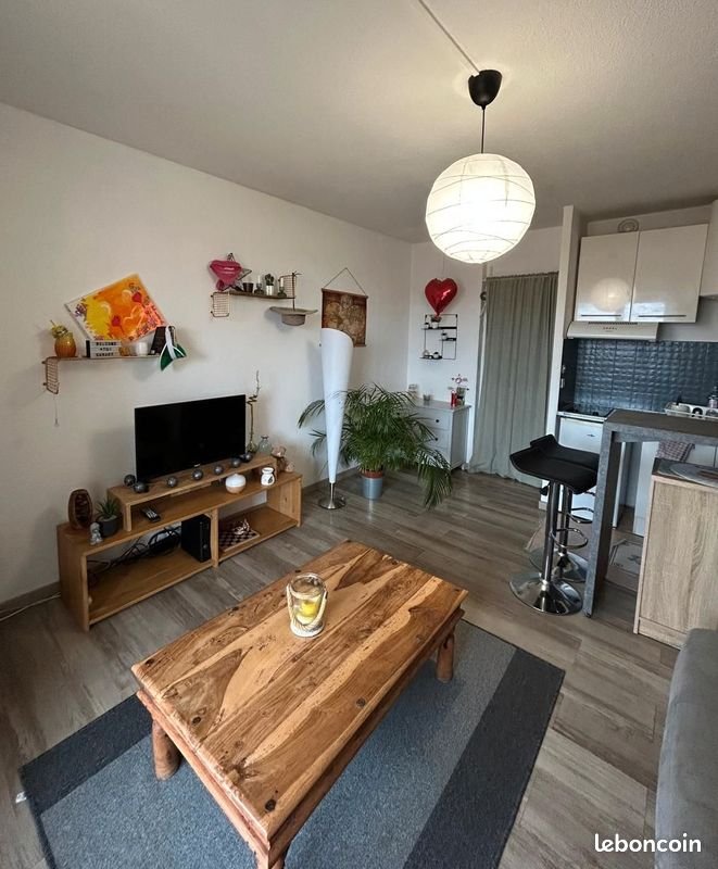 Appartement à louer, 29m², Sanary-sur-Mer